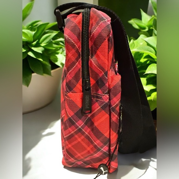 PUMA Plaid “Festival” Crossbody Travel Bag w/ Adjustable Strap 9”x 6.5”x 3” EUC - Picture 2 of 14